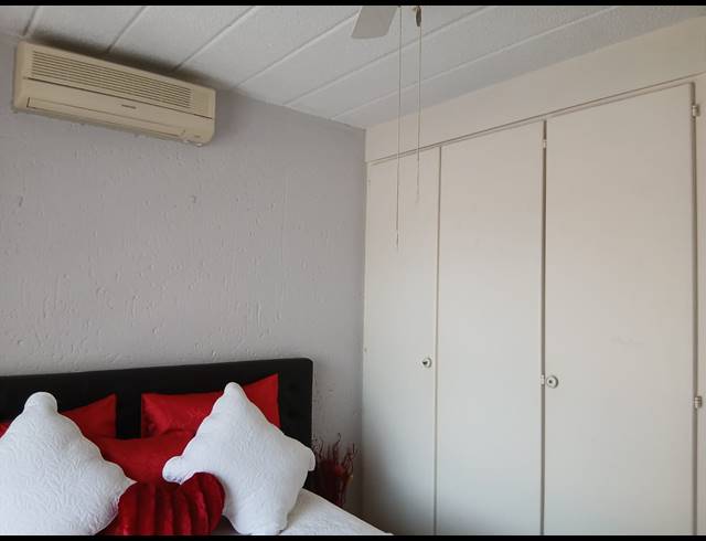 2 BEDROOM APARTMENT FOR SALE IN KEY WEST ESTATE